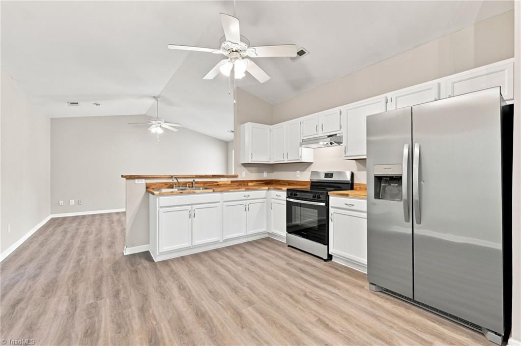 3 Franklinwood Drive