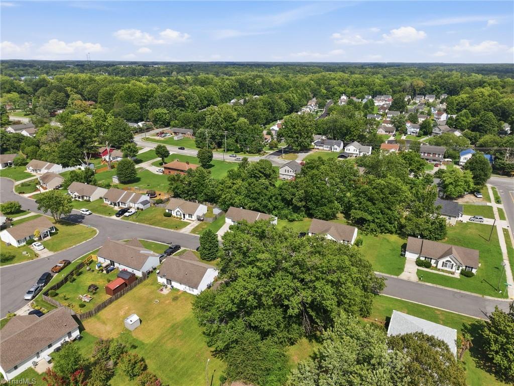 3 Franklinwood Drive