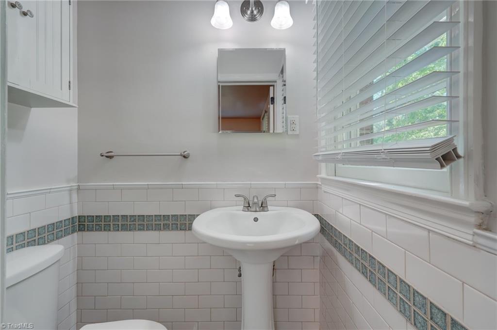 1206 Magnolia Street, Winston-Salem