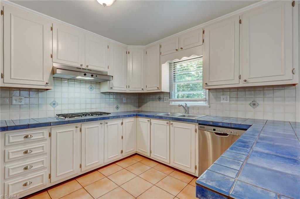 1206 Magnolia Street, Winston-Salem