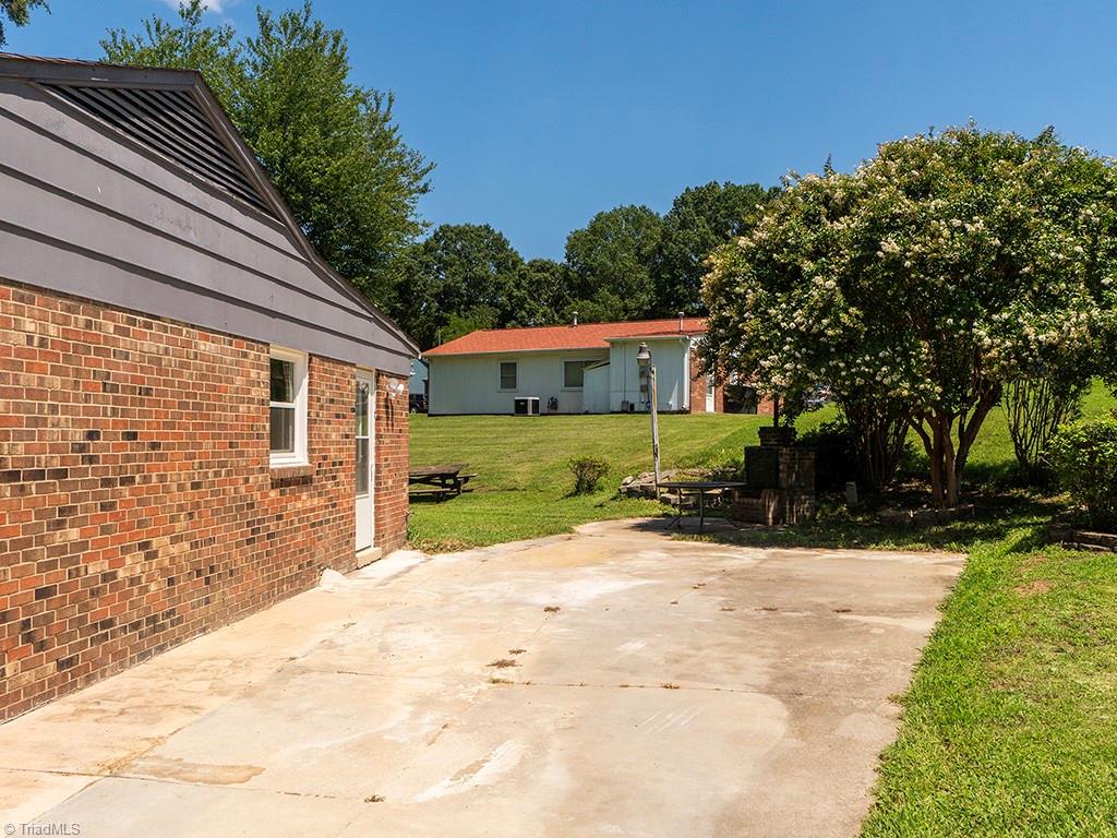 1435 Lanier Court