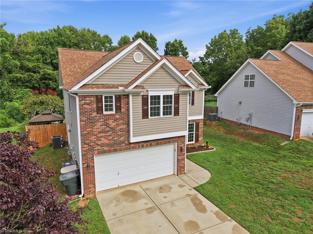 6306 Thornblade Court