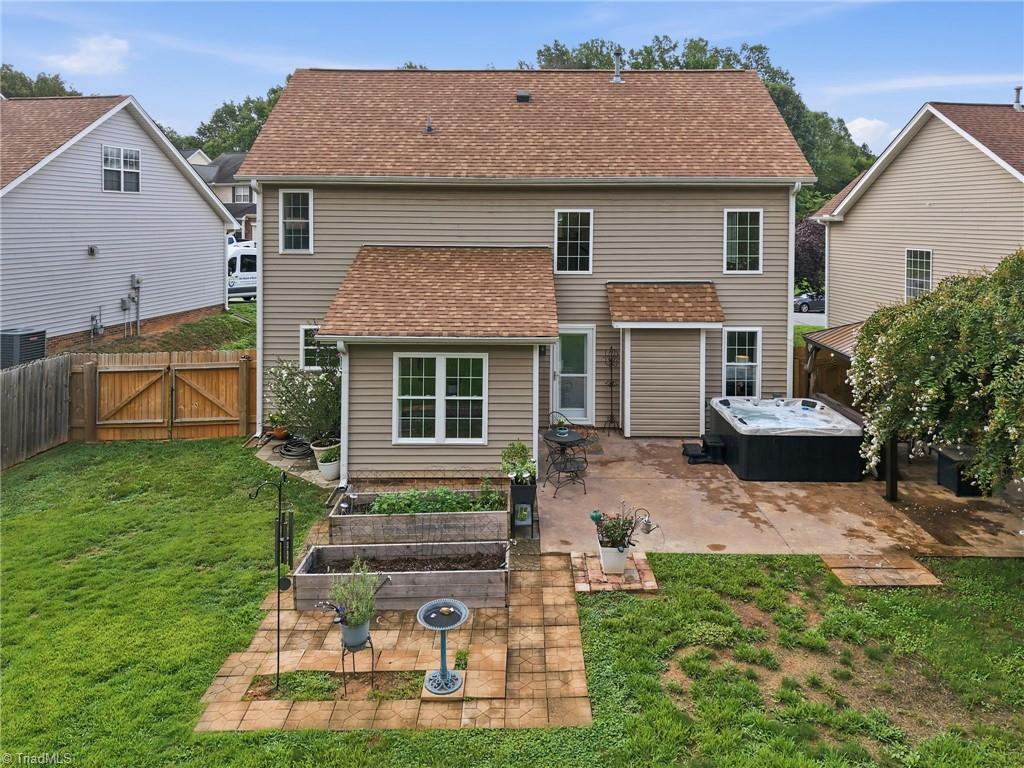 6306 Thornblade Court