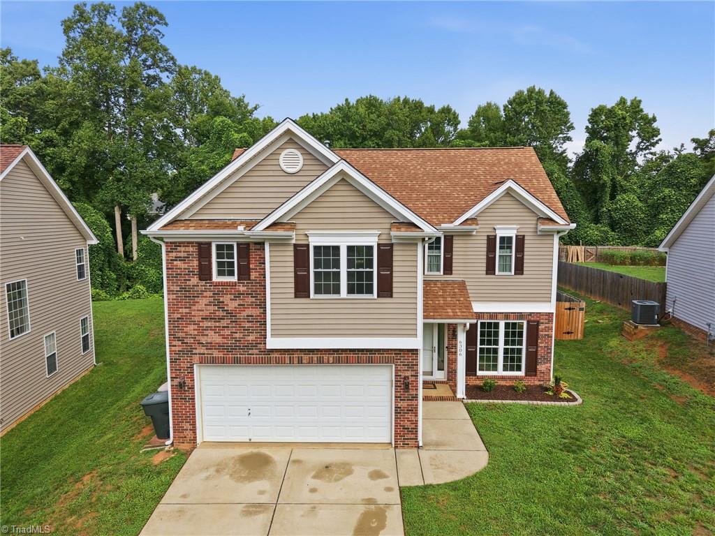 6306 Thornblade Court