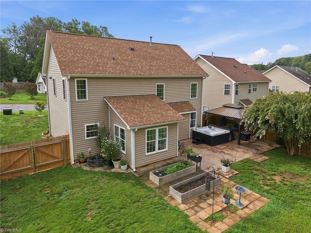 6306 Thornblade Court