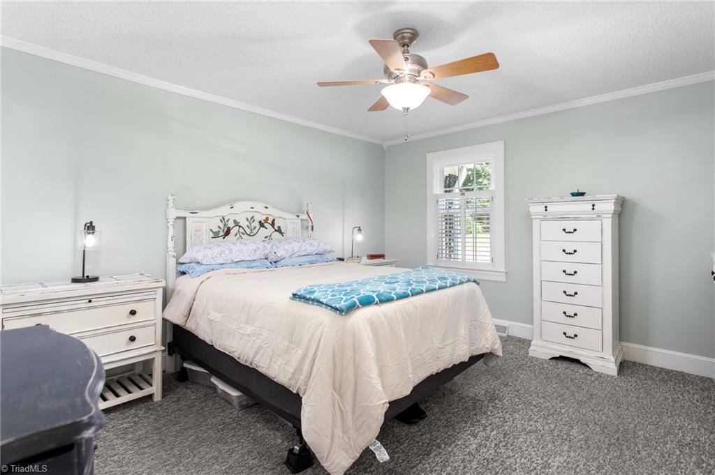 1111 N Woodleigh Circle