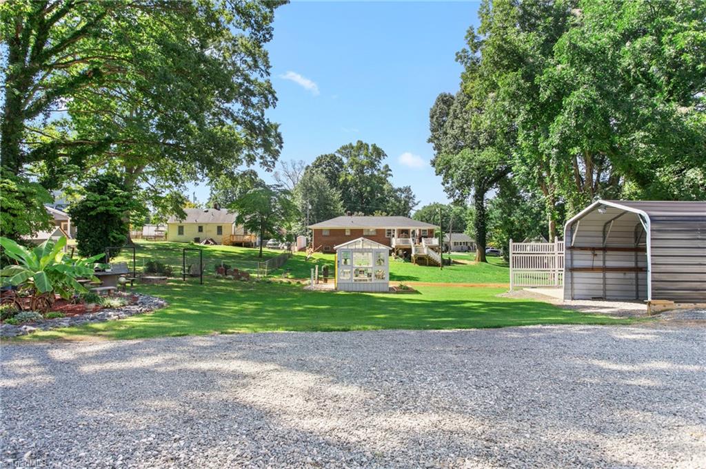 1111 N Woodleigh Circle