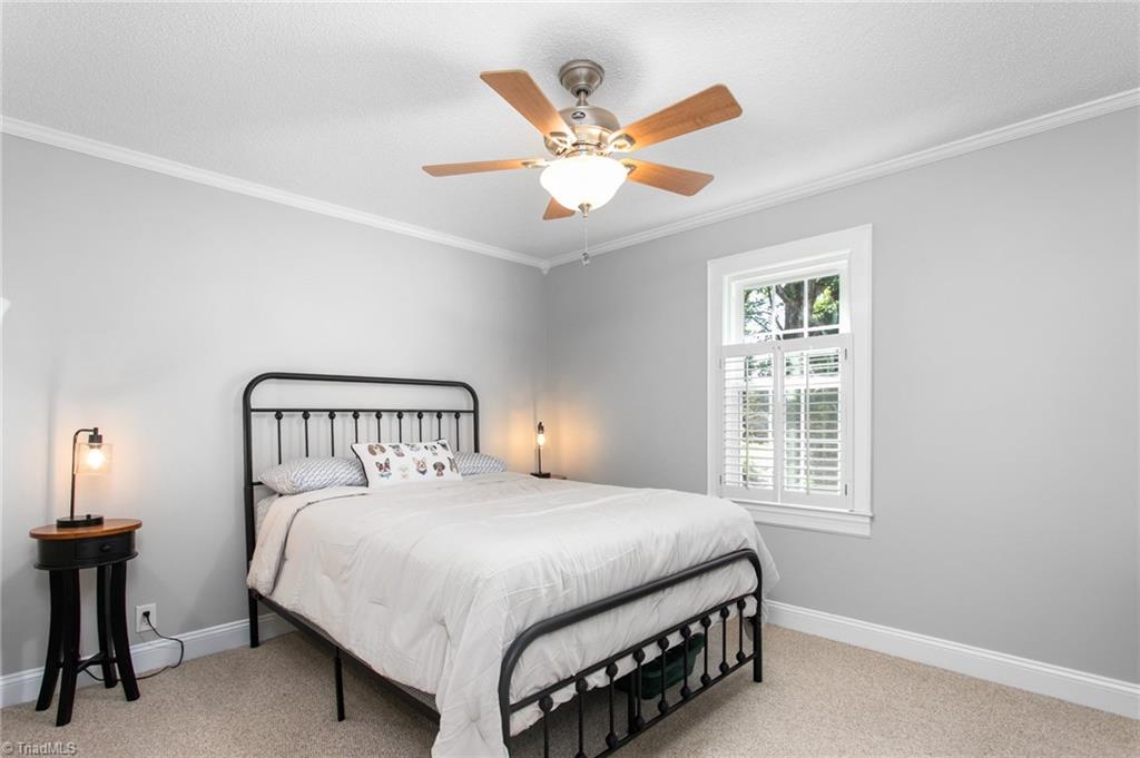1111 N Woodleigh Circle