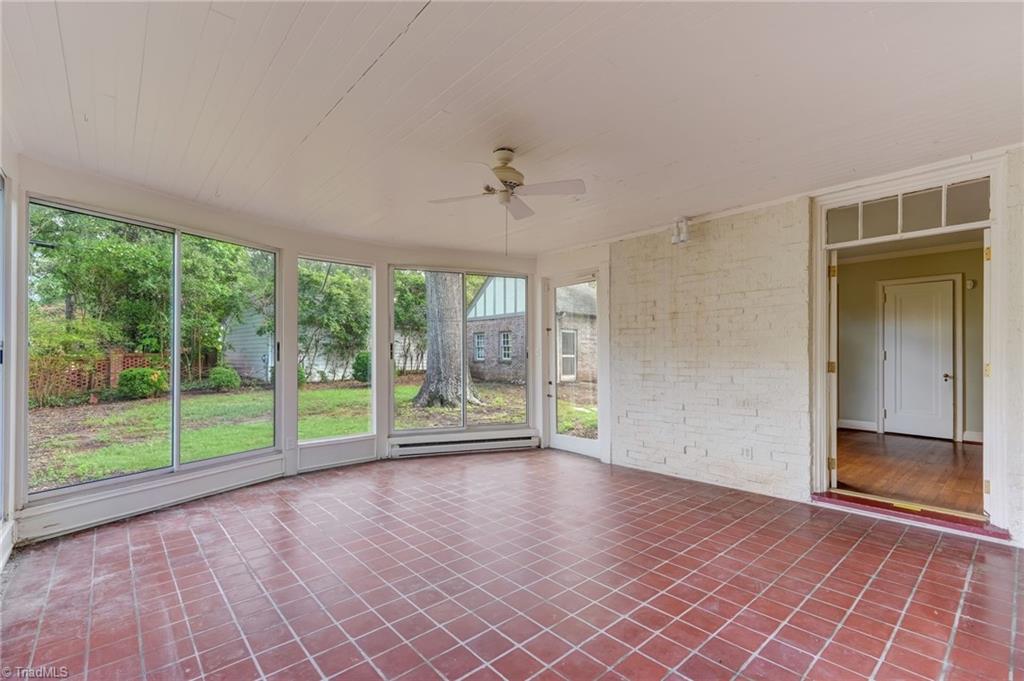 812 Dover Road
