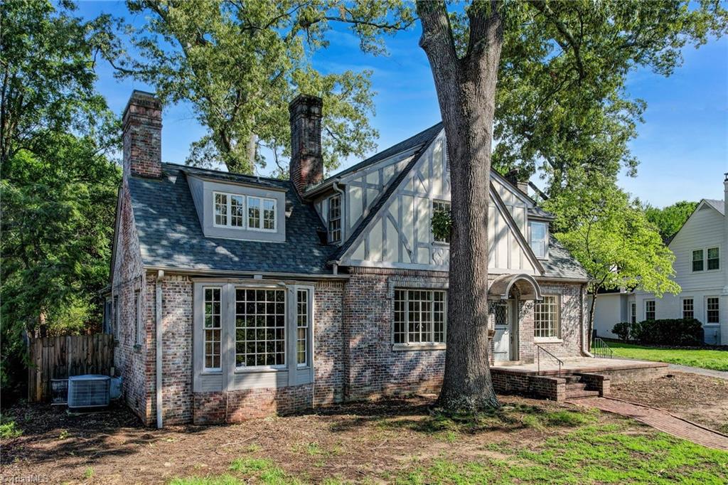 812 Dover Road