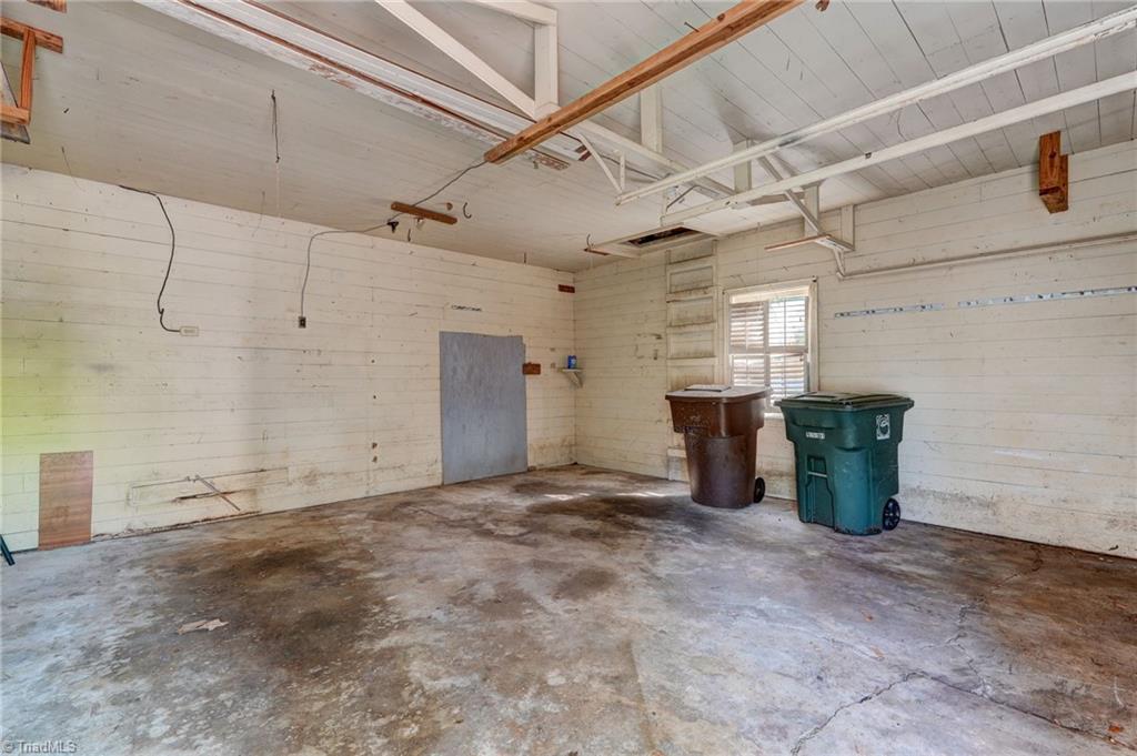 812 Dover Road