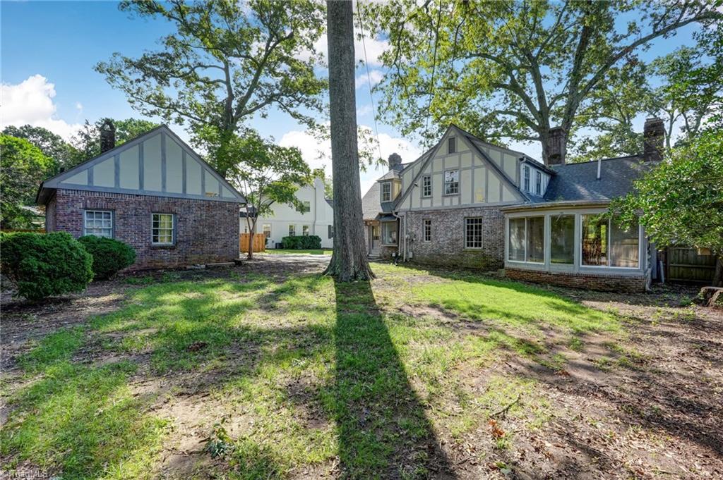 812 Dover Road