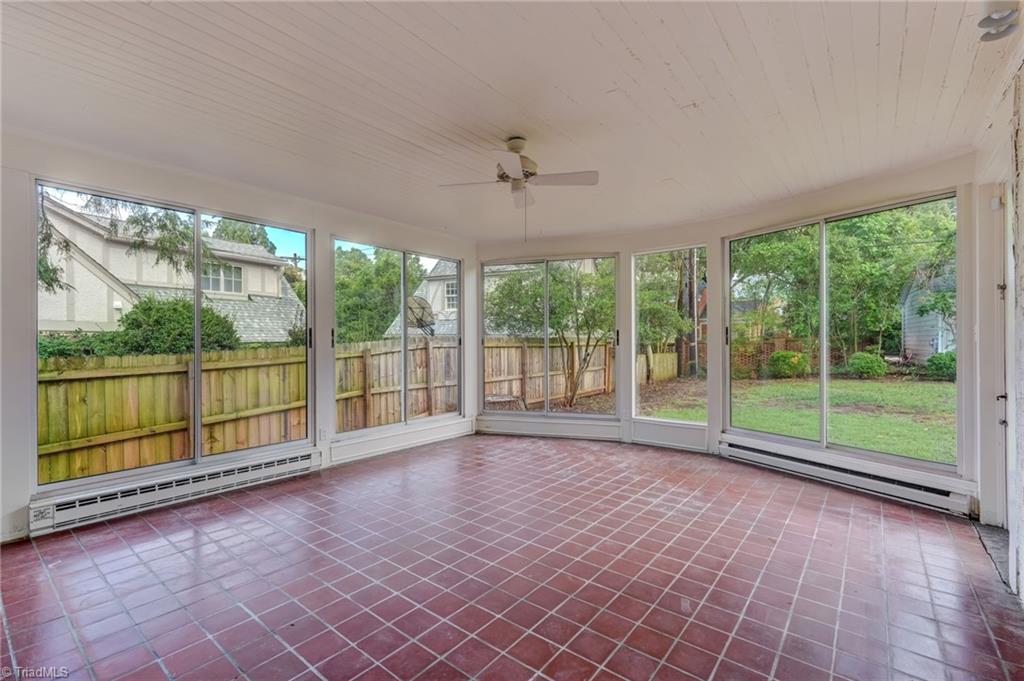 812 Dover Road