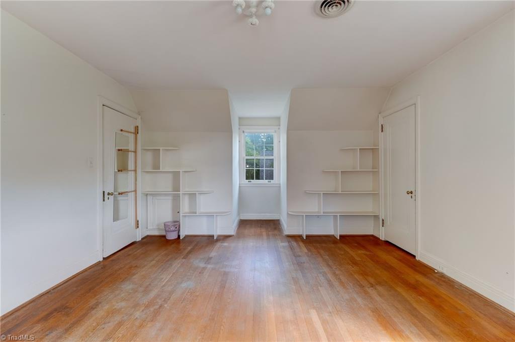 812 Dover Road