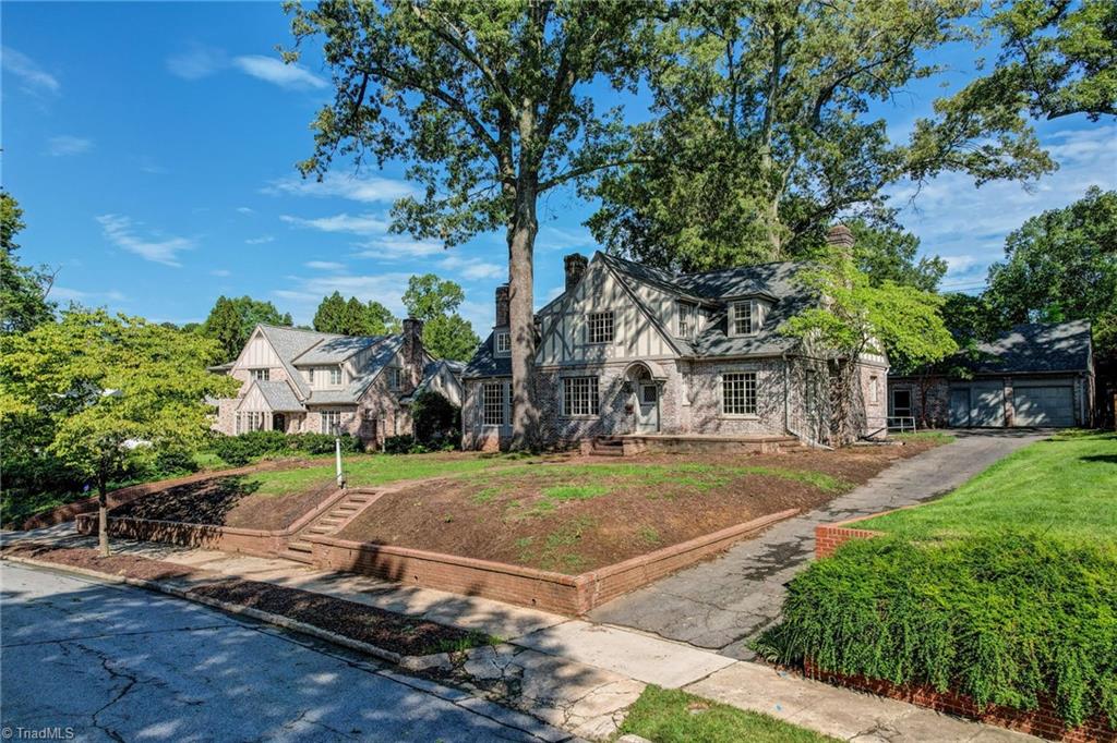 812 Dover Road