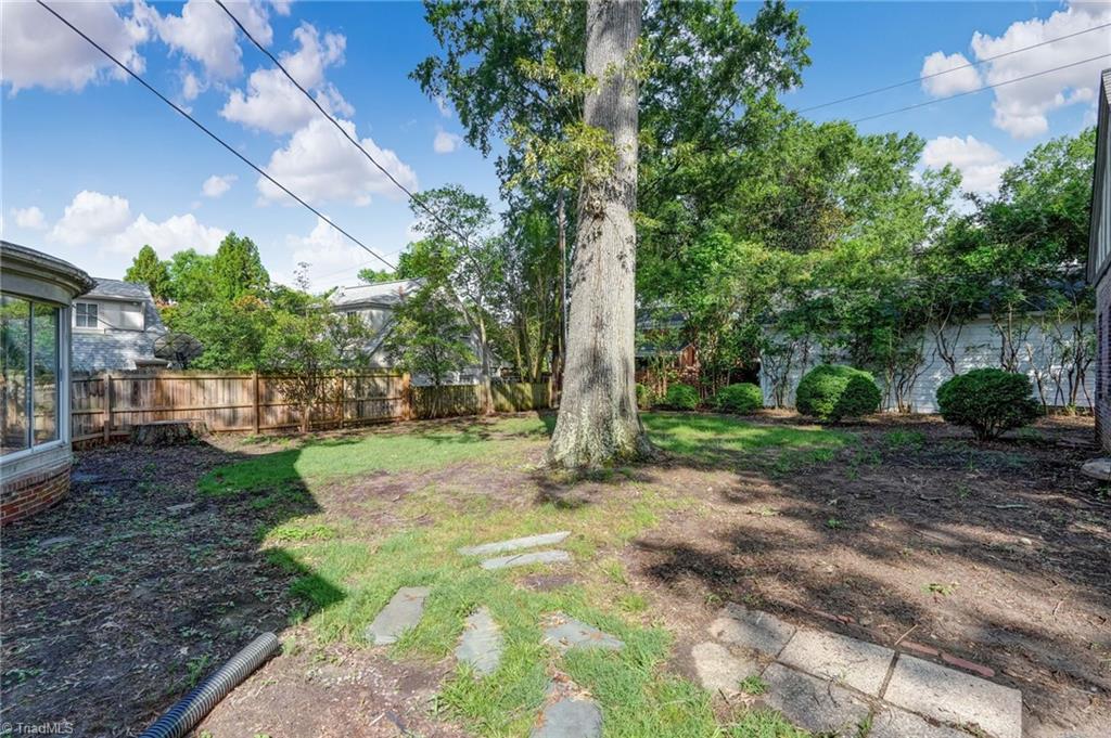812 Dover Road