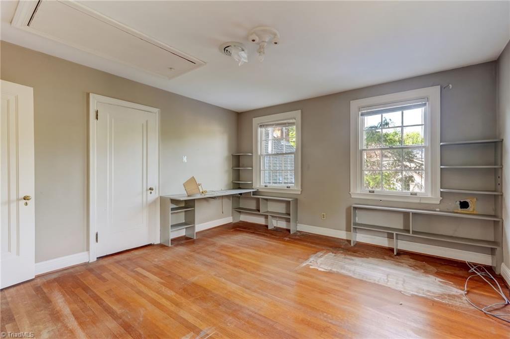 812 Dover Road