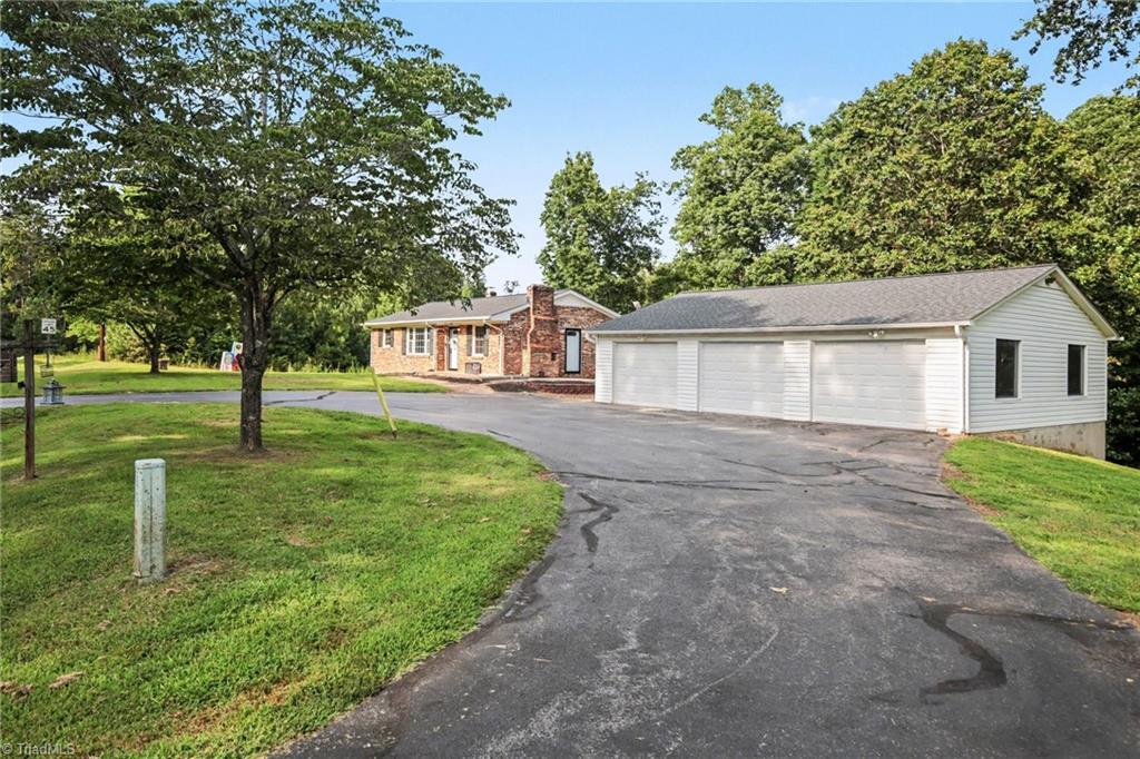 856 Lovelace Road