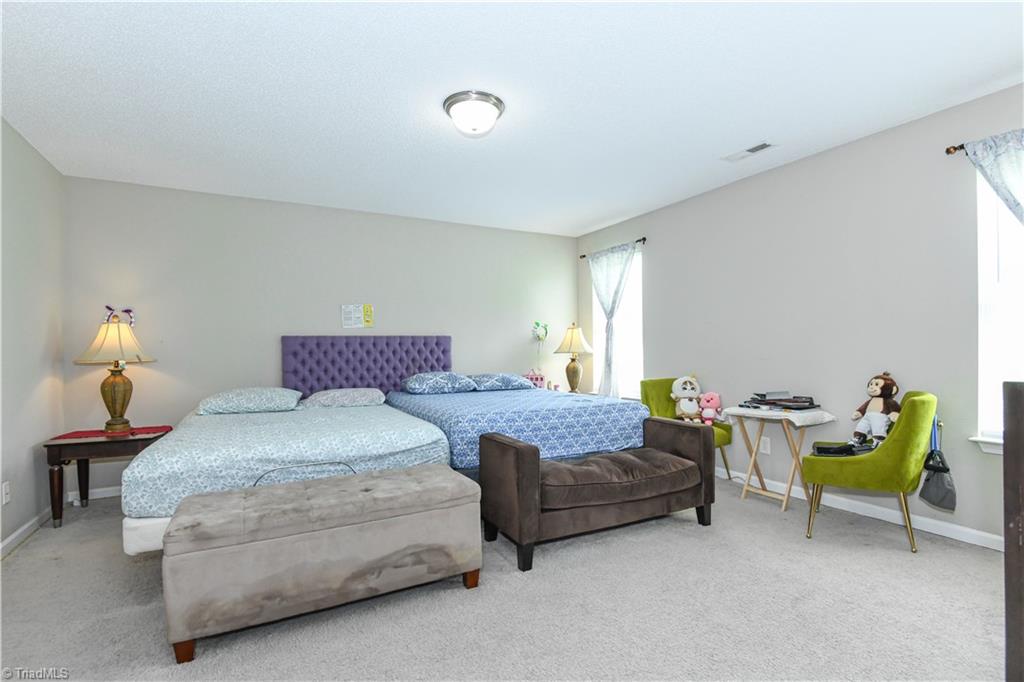 14 Forestglade Drive
