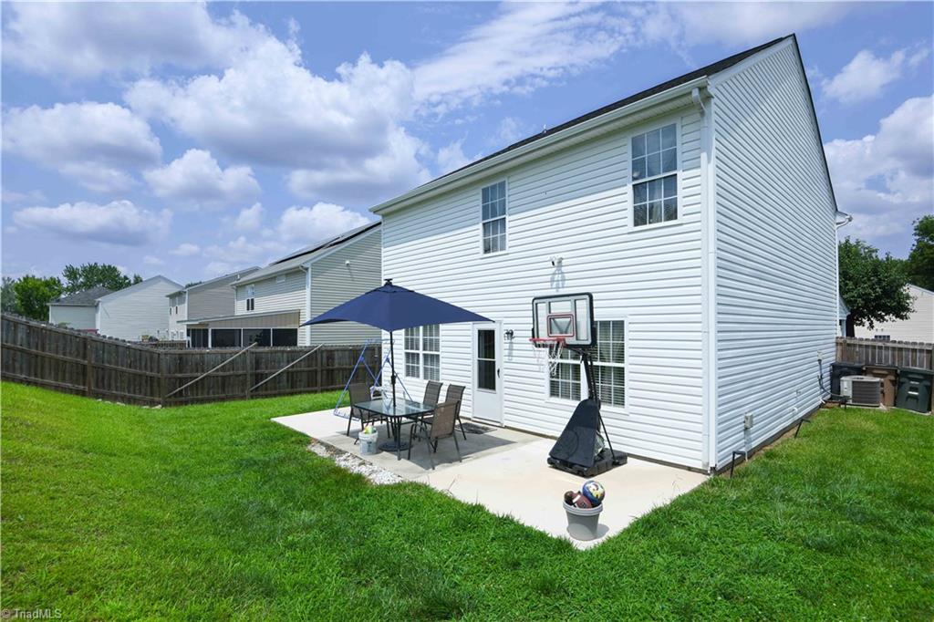 14 Forestglade Drive