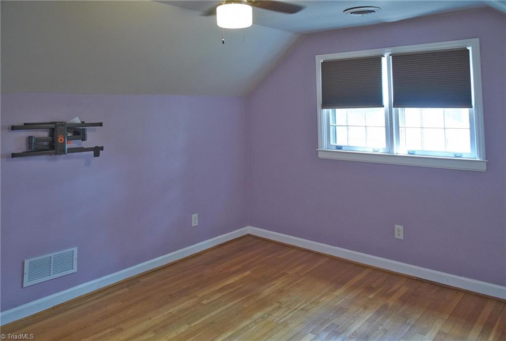 907 Onslow Drive