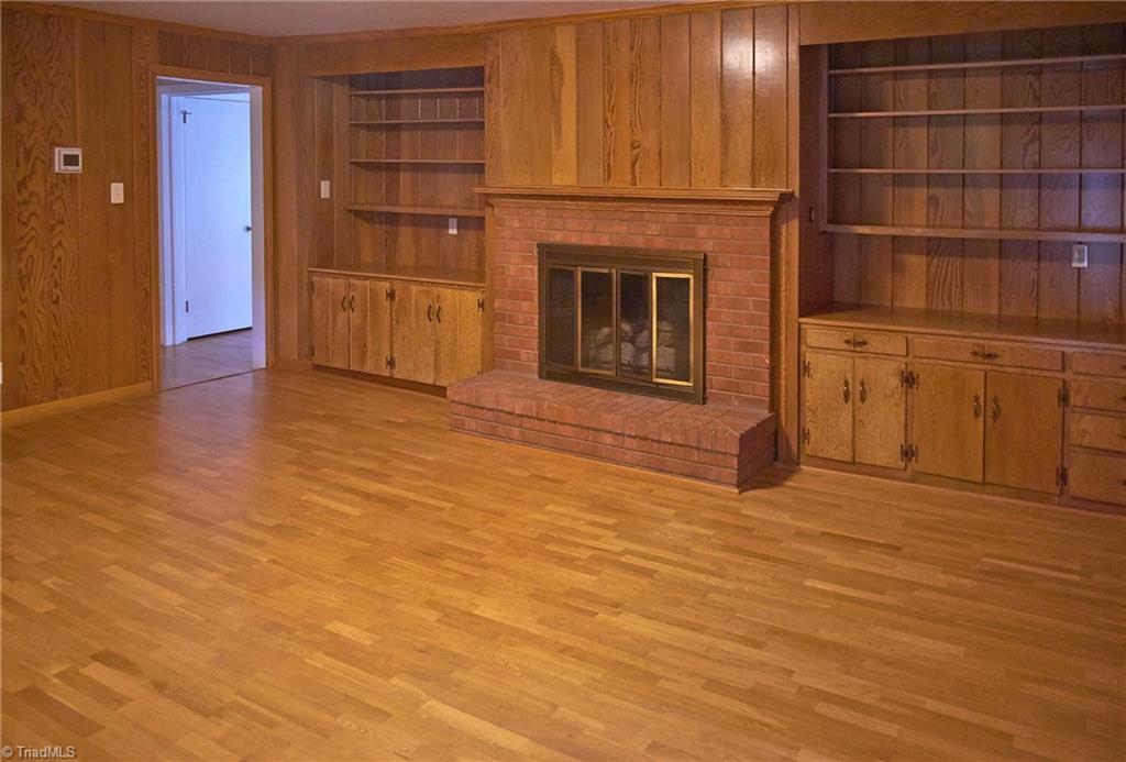 907 Onslow Drive