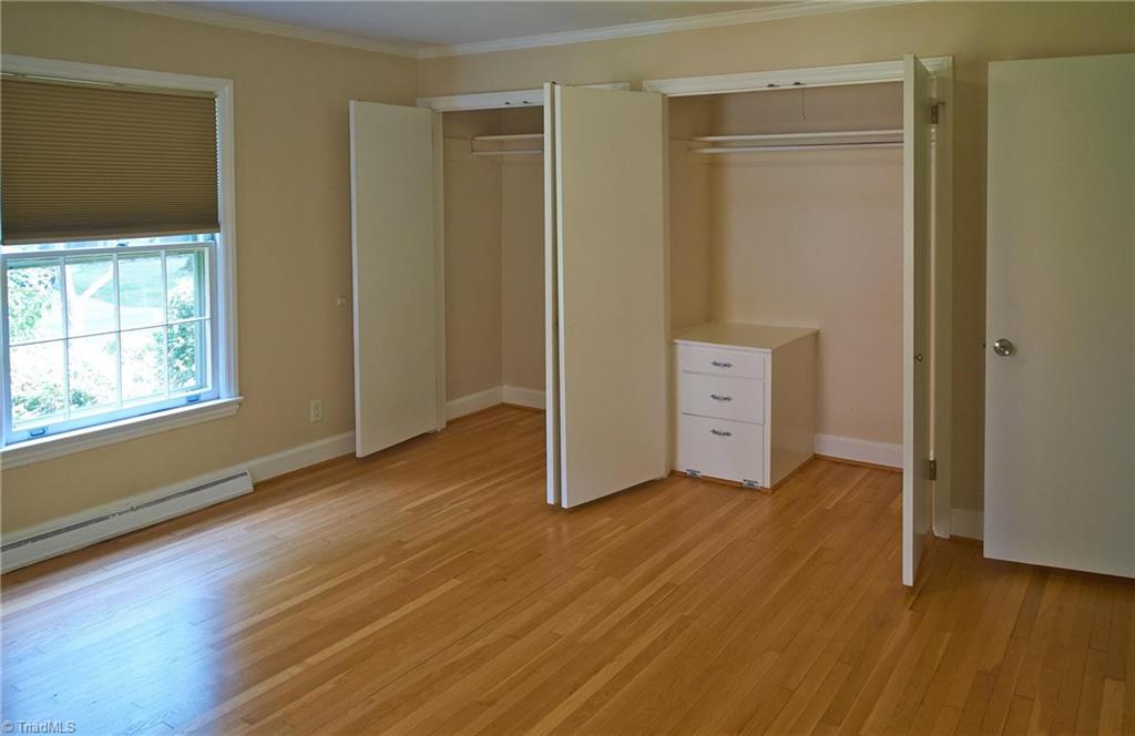 907 Onslow Drive