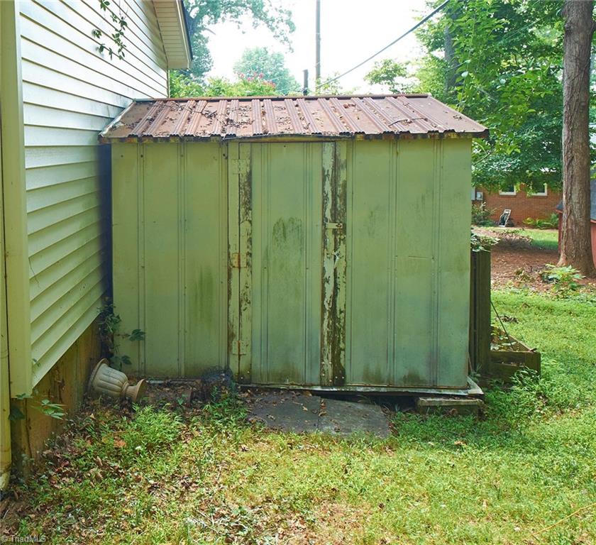 907 Onslow Drive