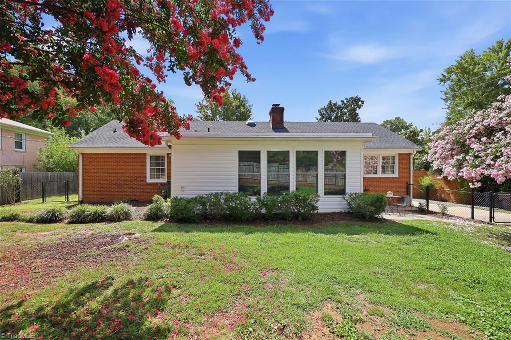 2302 Hathaway Drive