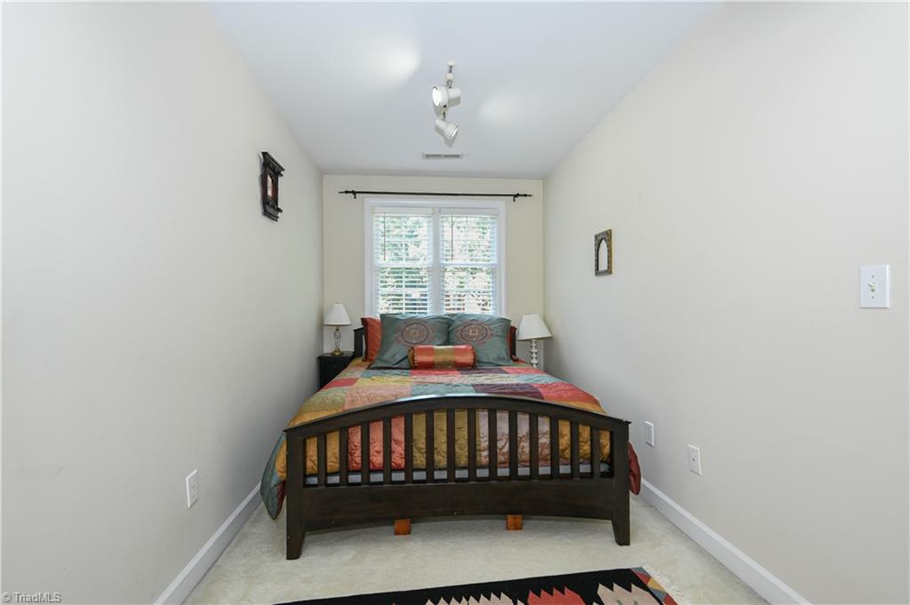 3 Veranda Court