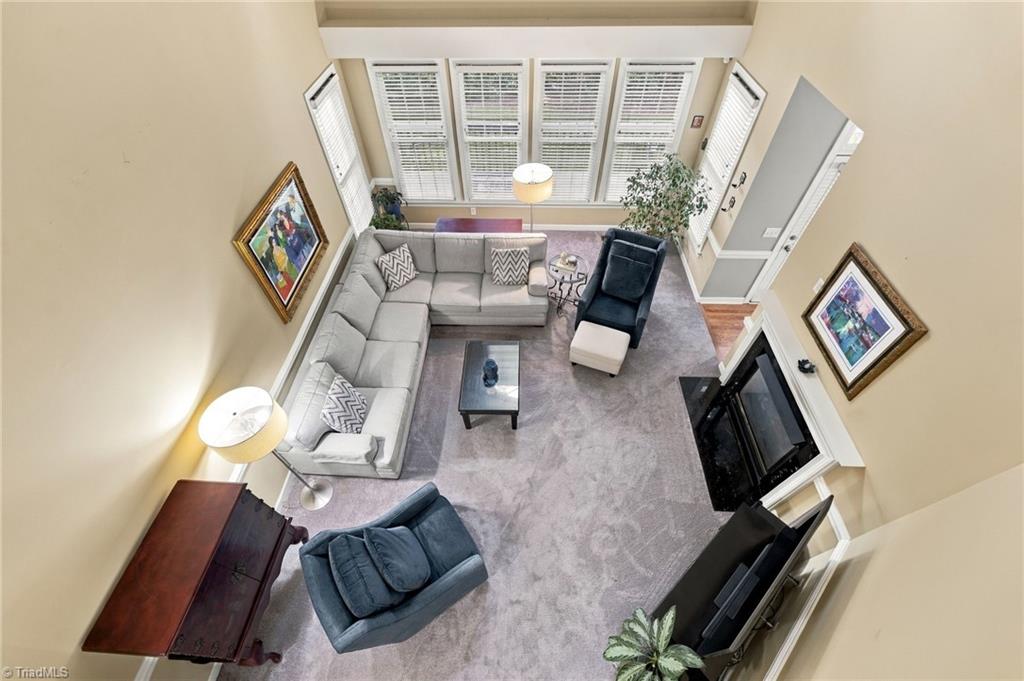 3 Veranda Court
