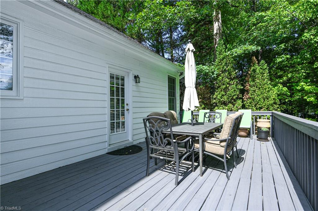 3 Veranda Court