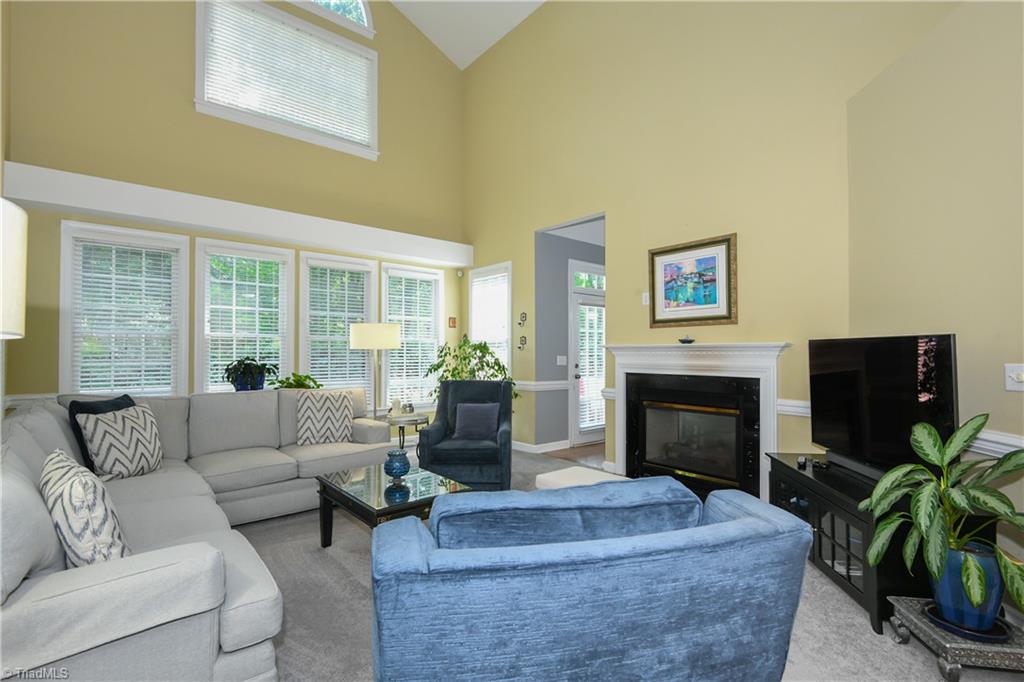 3 Veranda Court