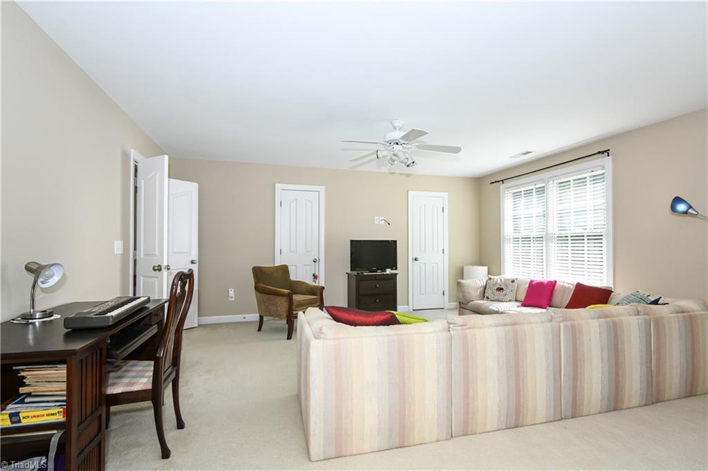 3 Veranda Court