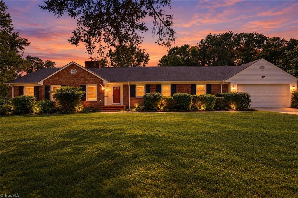 5923 Arcadia Drive Greensboro Nc Us 27410 4af576fb824ee25ca58e530f0133c707