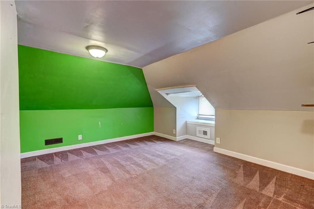 811 N Elm Street