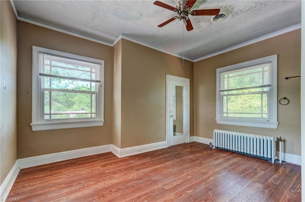 811 N Elm Street