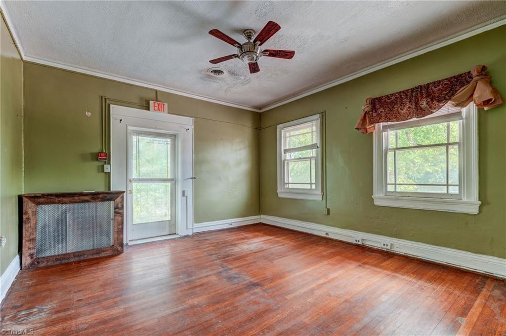 811 N Elm Street