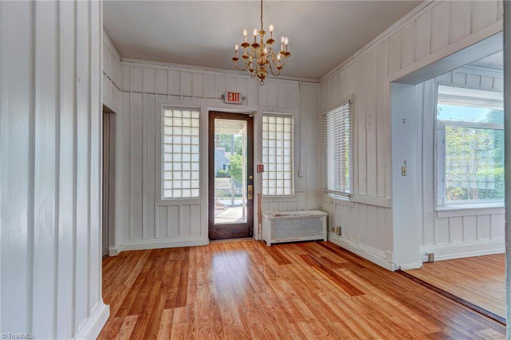 811 N Elm Street