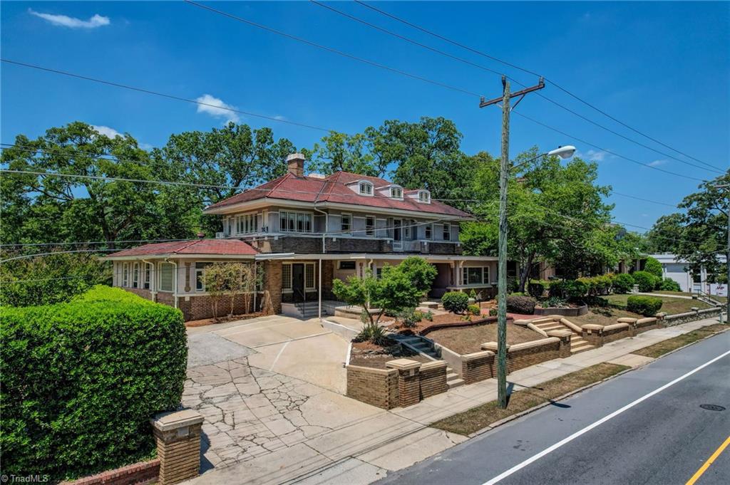 811 N Elm Street