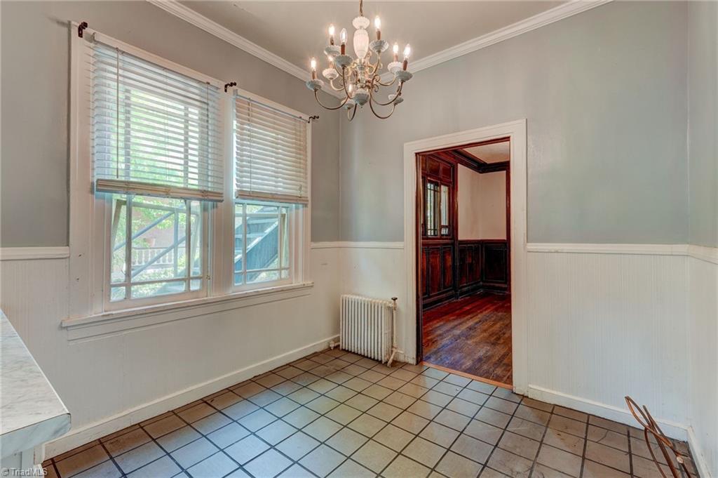 811 N Elm Street