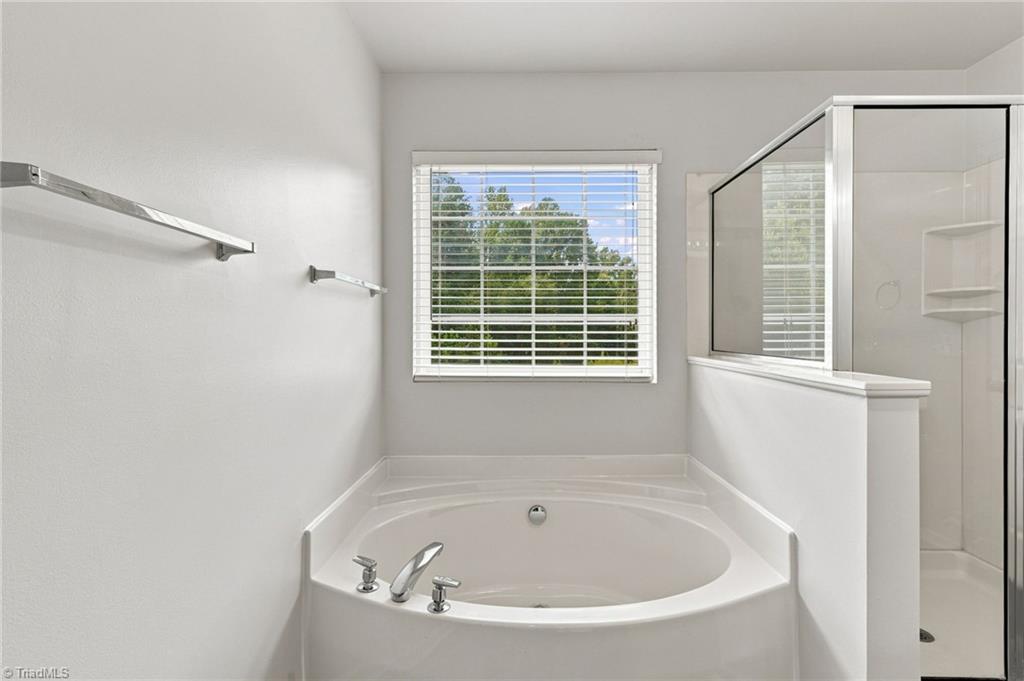 2639 Hidden Pond Cove