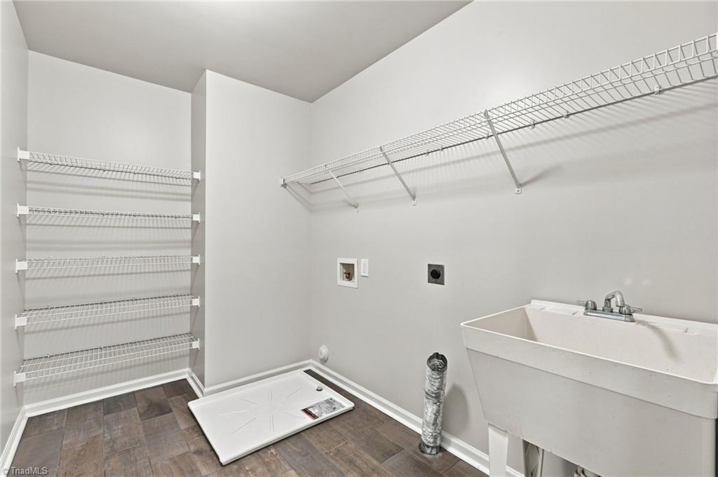 2639 Hidden Pond Cove
