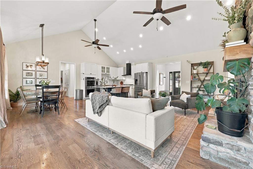 197 Lake Meadows Drive