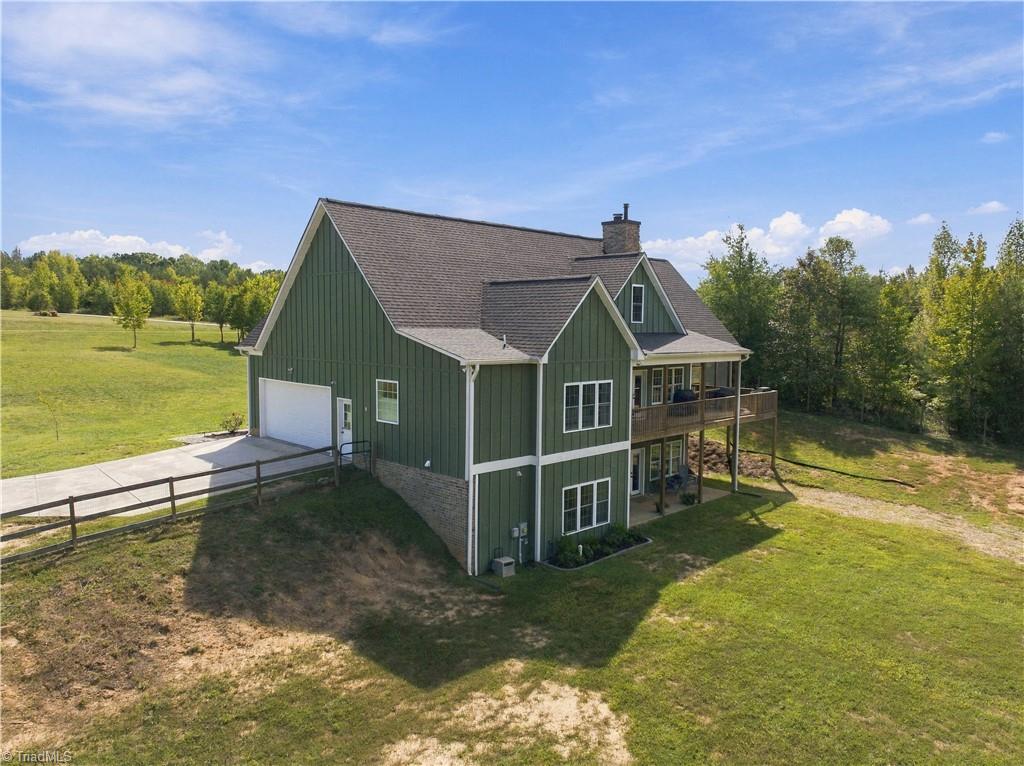 197 Lake Meadows Drive