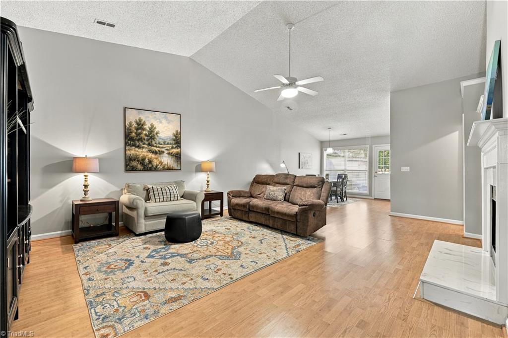94 Mansfield Circle