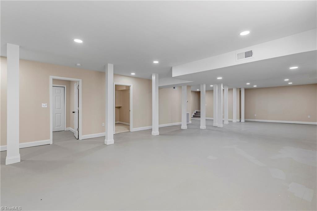 513 Sherbrook Drive