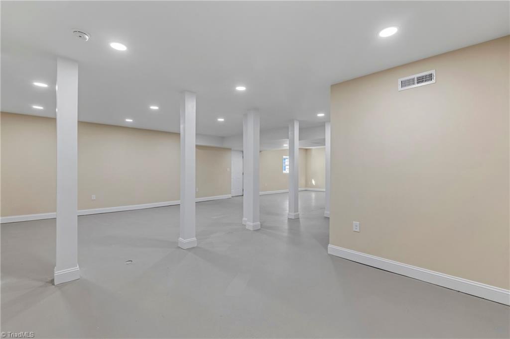 513 Sherbrook Drive