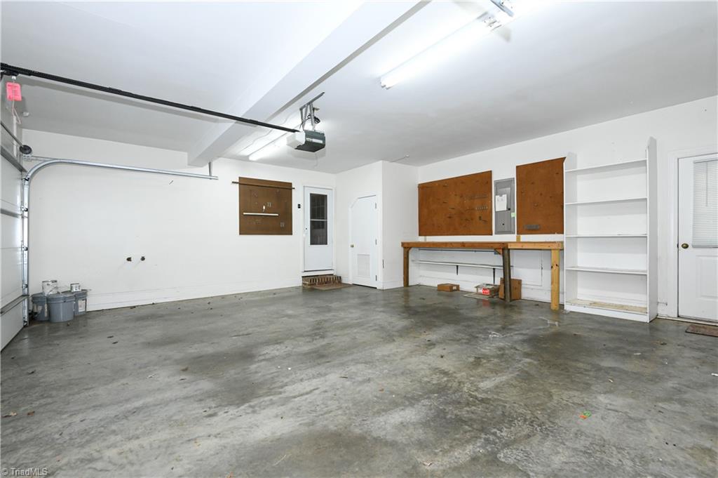 3406 Crosstimbers Drive