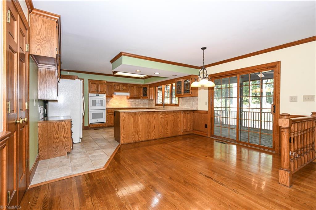 3406 Crosstimbers Drive